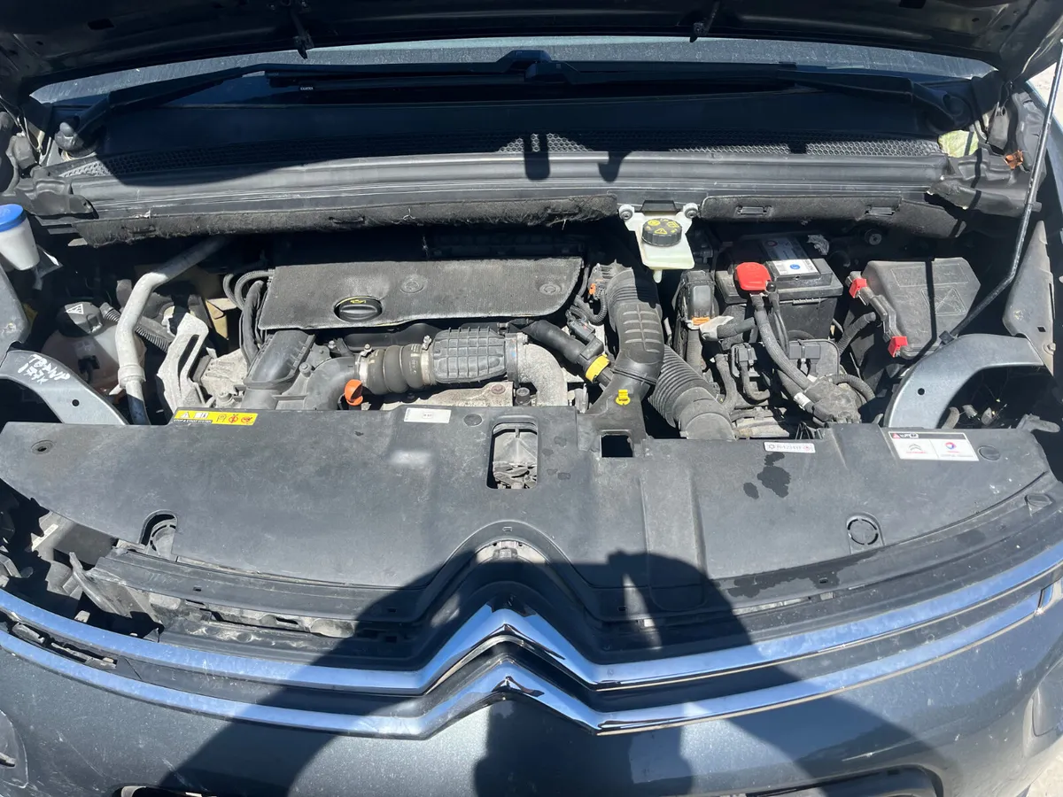 18 Citroen c4 1.6 diesel - Image 4