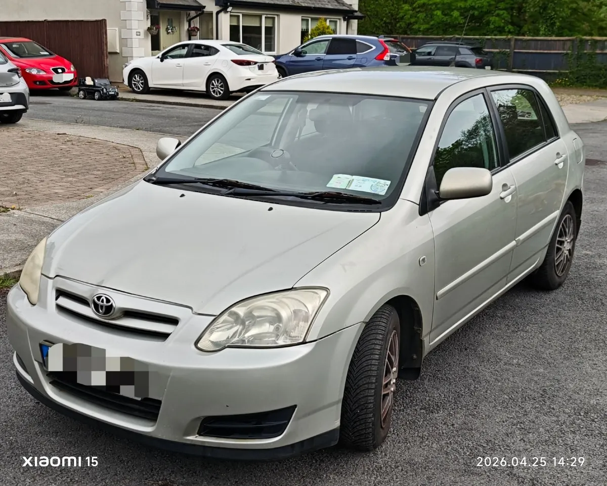 Toyota Corolla 2005 - Image 1