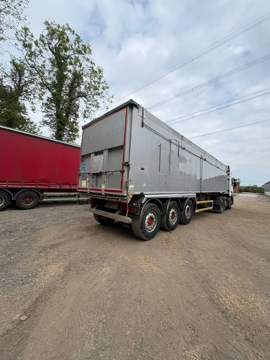 2015 Fruehauf tipping trailer - Image 3