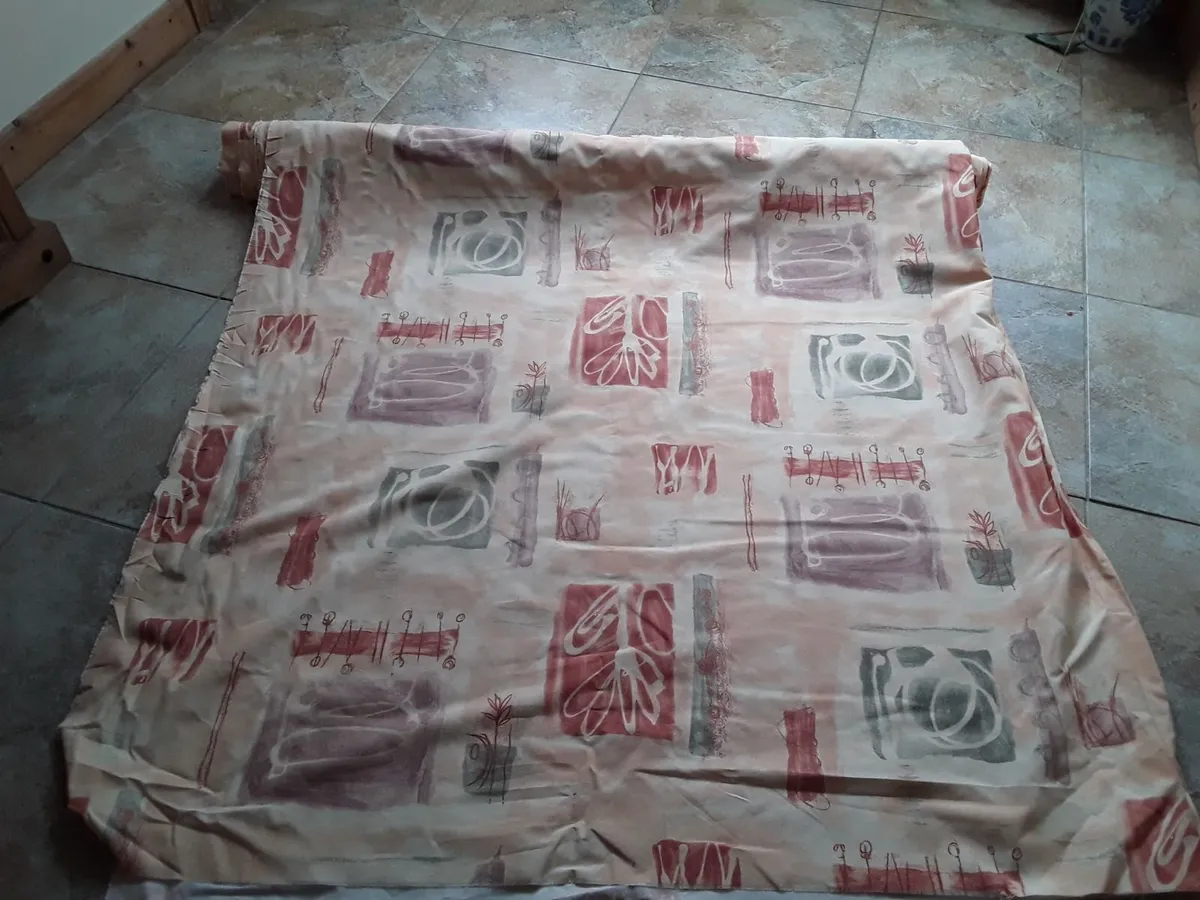 Brand new roll of fabric - Image 2