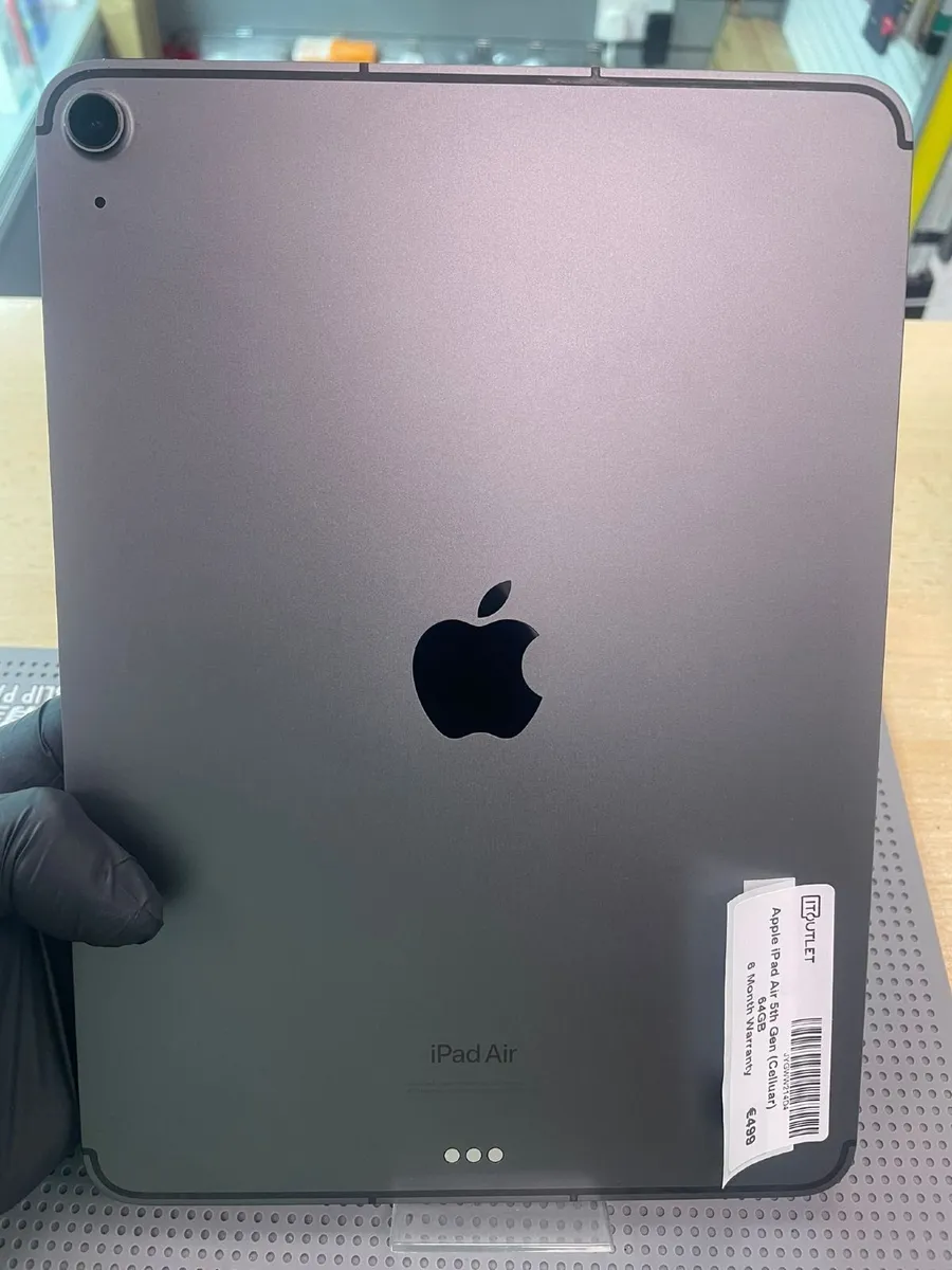Apple iPad Air 5th Gen Space Grey 64Gb (Celluar) - Image 1