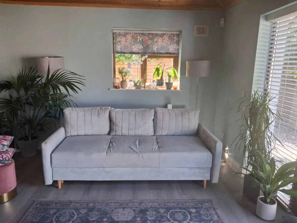 3 seat sofa bed excellent condition - Image 4