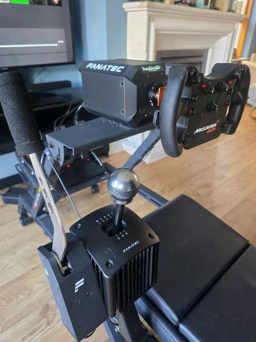 Fanatec sim racing rig - Image 4