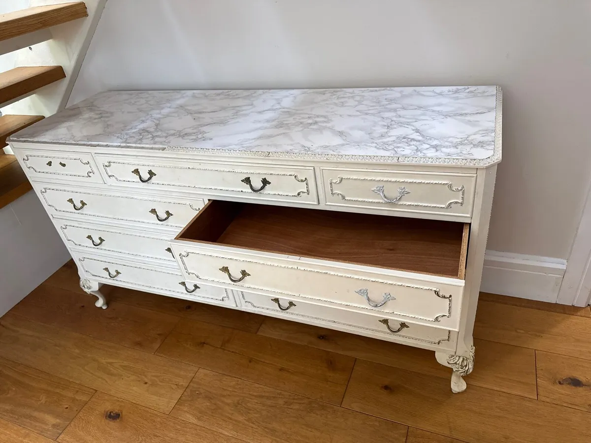 Chest of drawers - Image 2