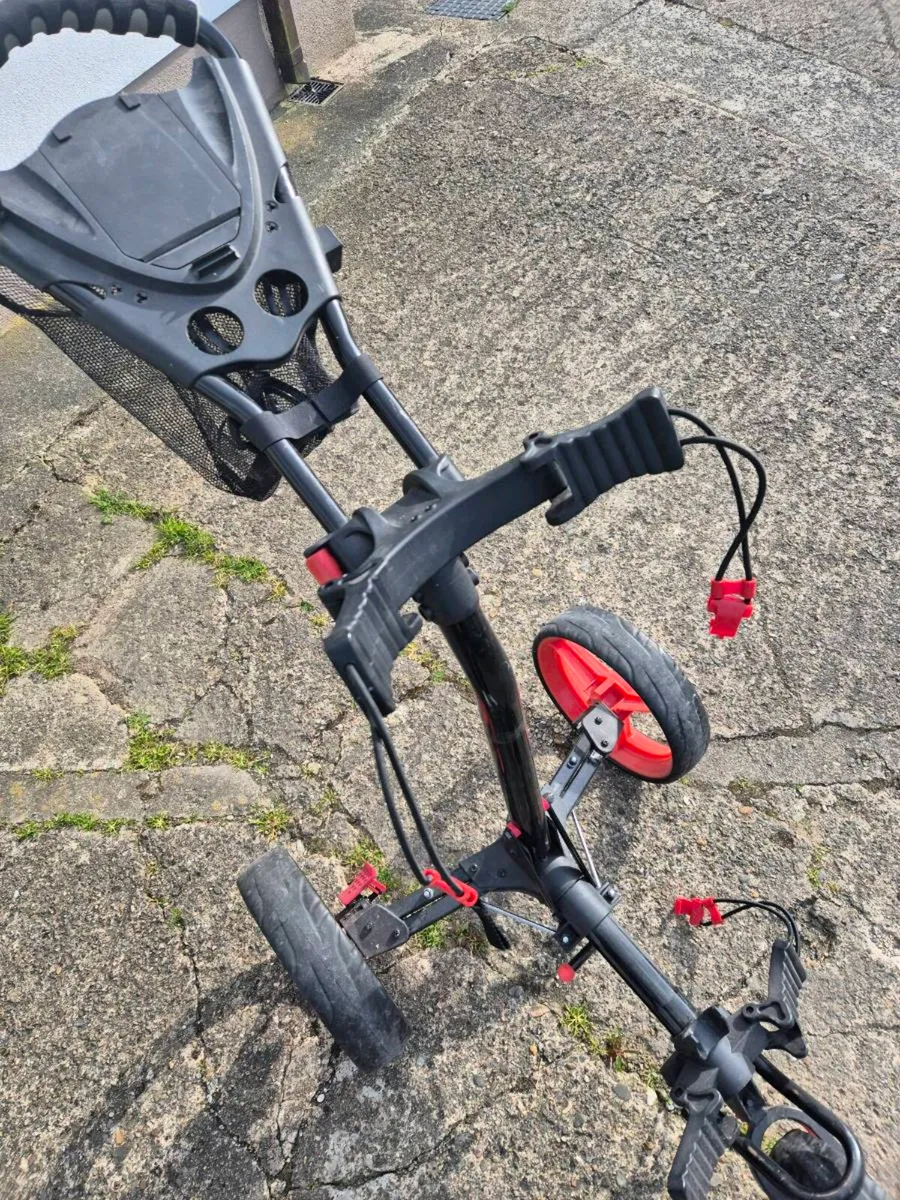 3 Wheel Golf Trolley - Image 3