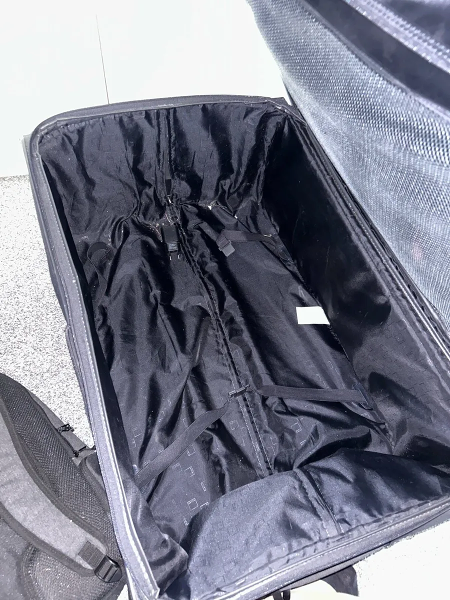 20kg Travel suitcase - Image 3