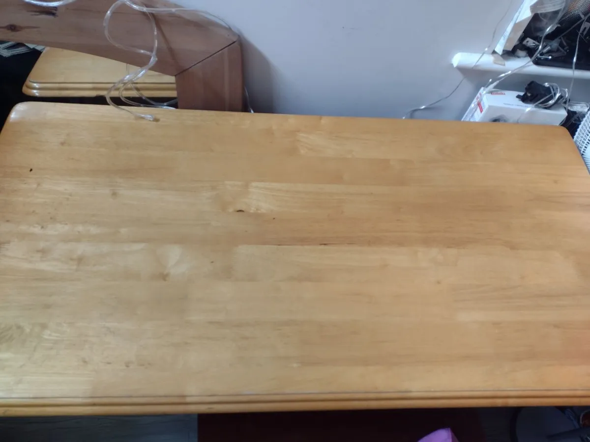 Very heavy solid Oak coffee table or table top - Image 4