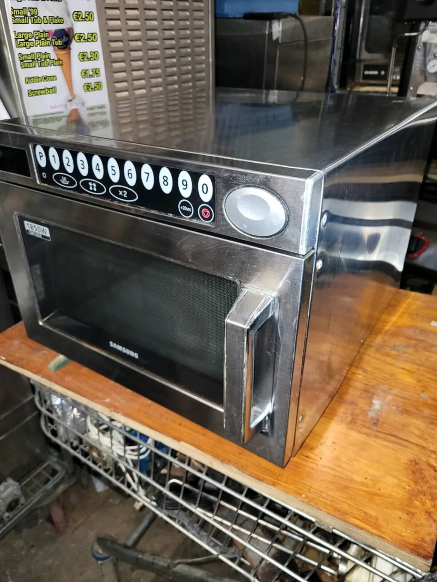 Microwave Commercial SAMSUNG 1850W - Image 1