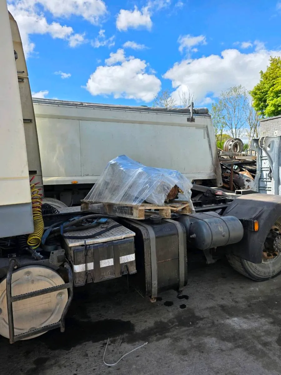 Daf for Breaking, Only 100k on it - Image 2