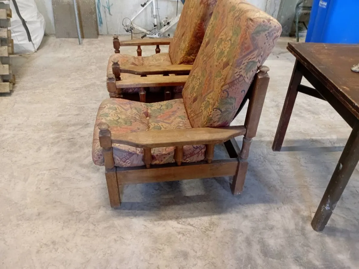 Two solid Armchairs - Image 2