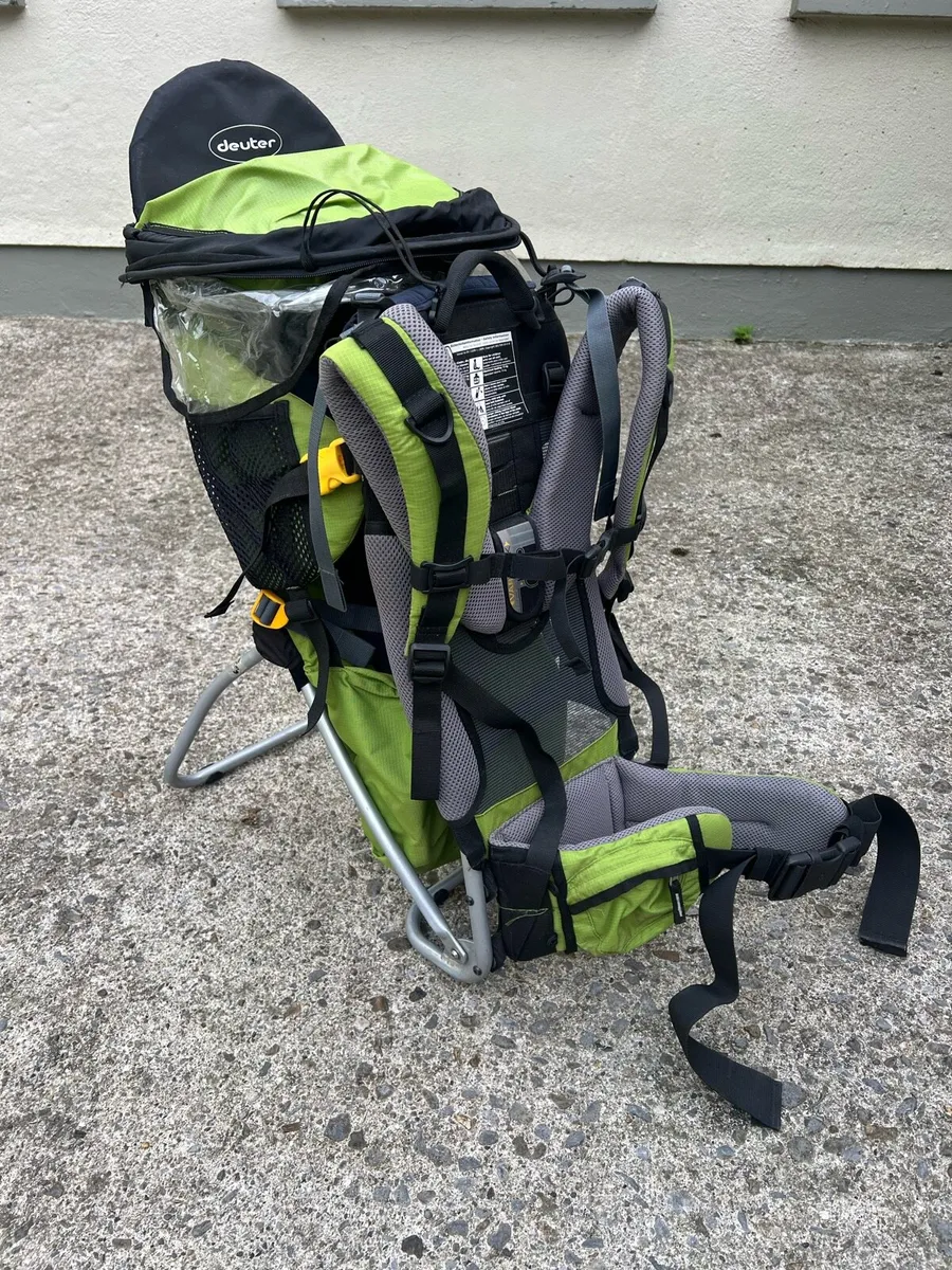 Deuter kid comfort plus child carrier - Image 1