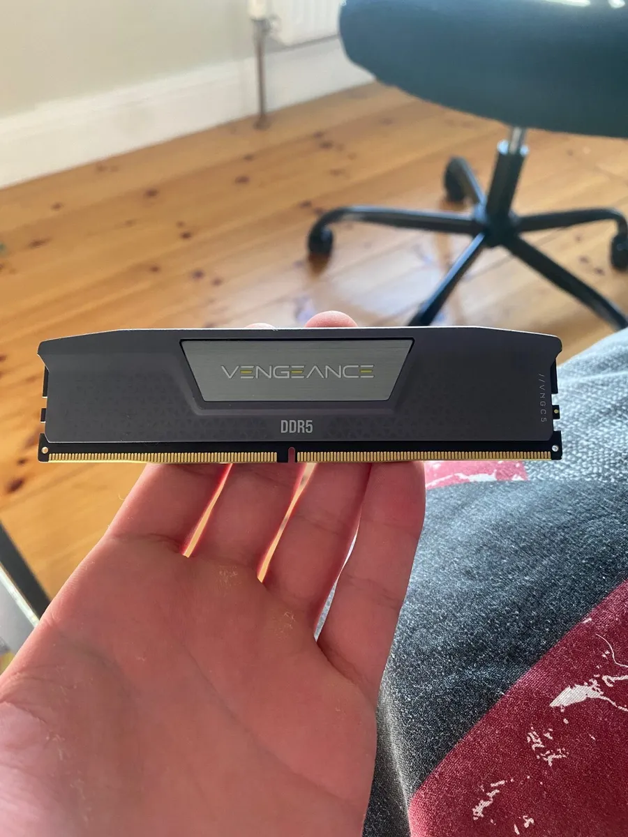8GB ram ddr5 - Image 1