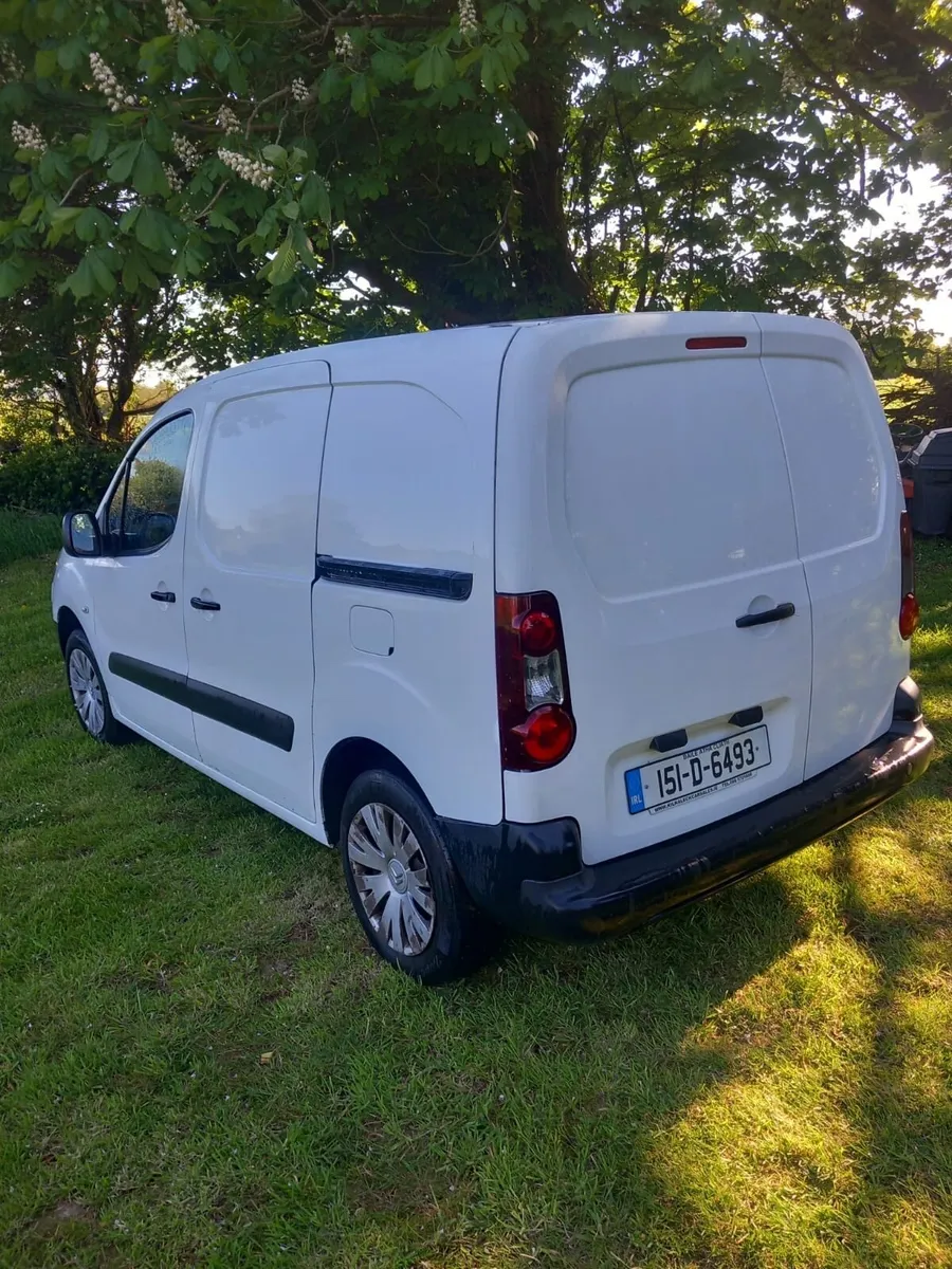 Citreon berlingo 20151.6 Disel new cvrt - Image 2
