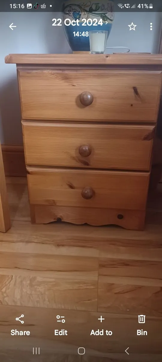 2 lockers and a double bed - Image 1