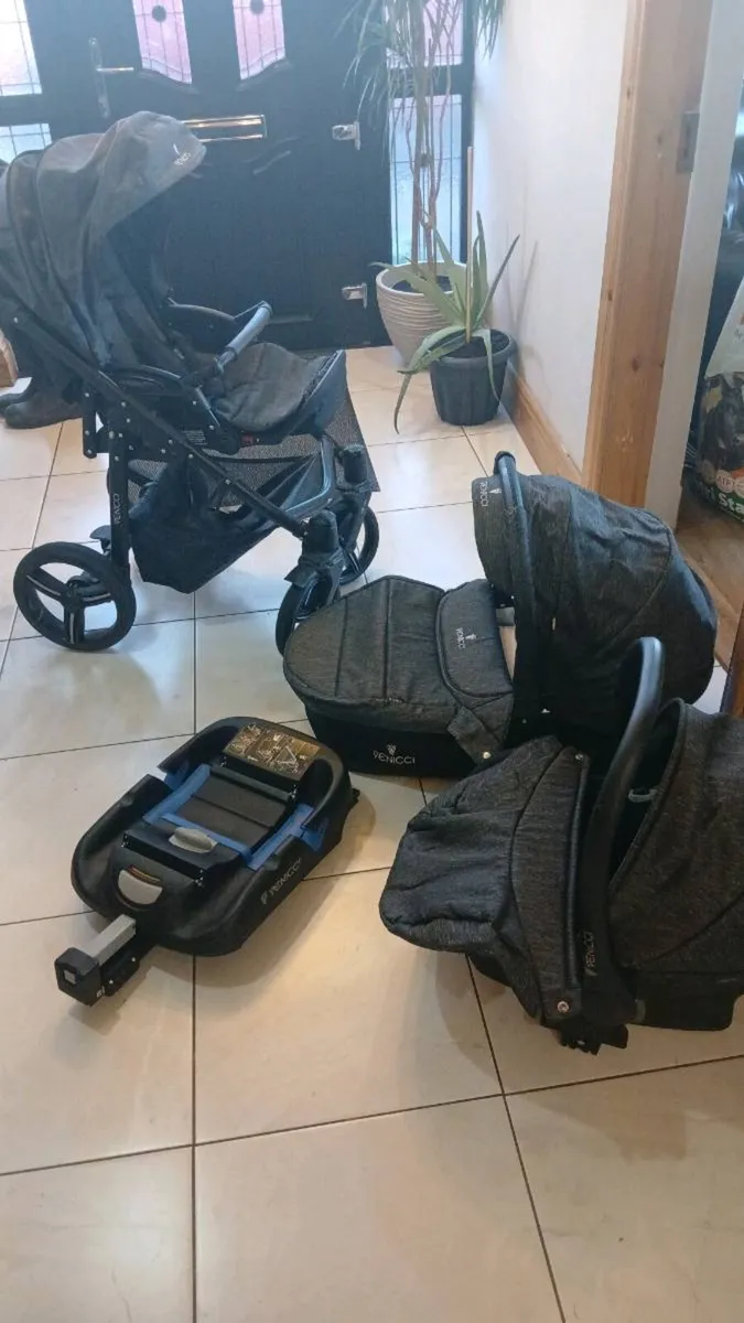 VENICCI Travel system - Image 1