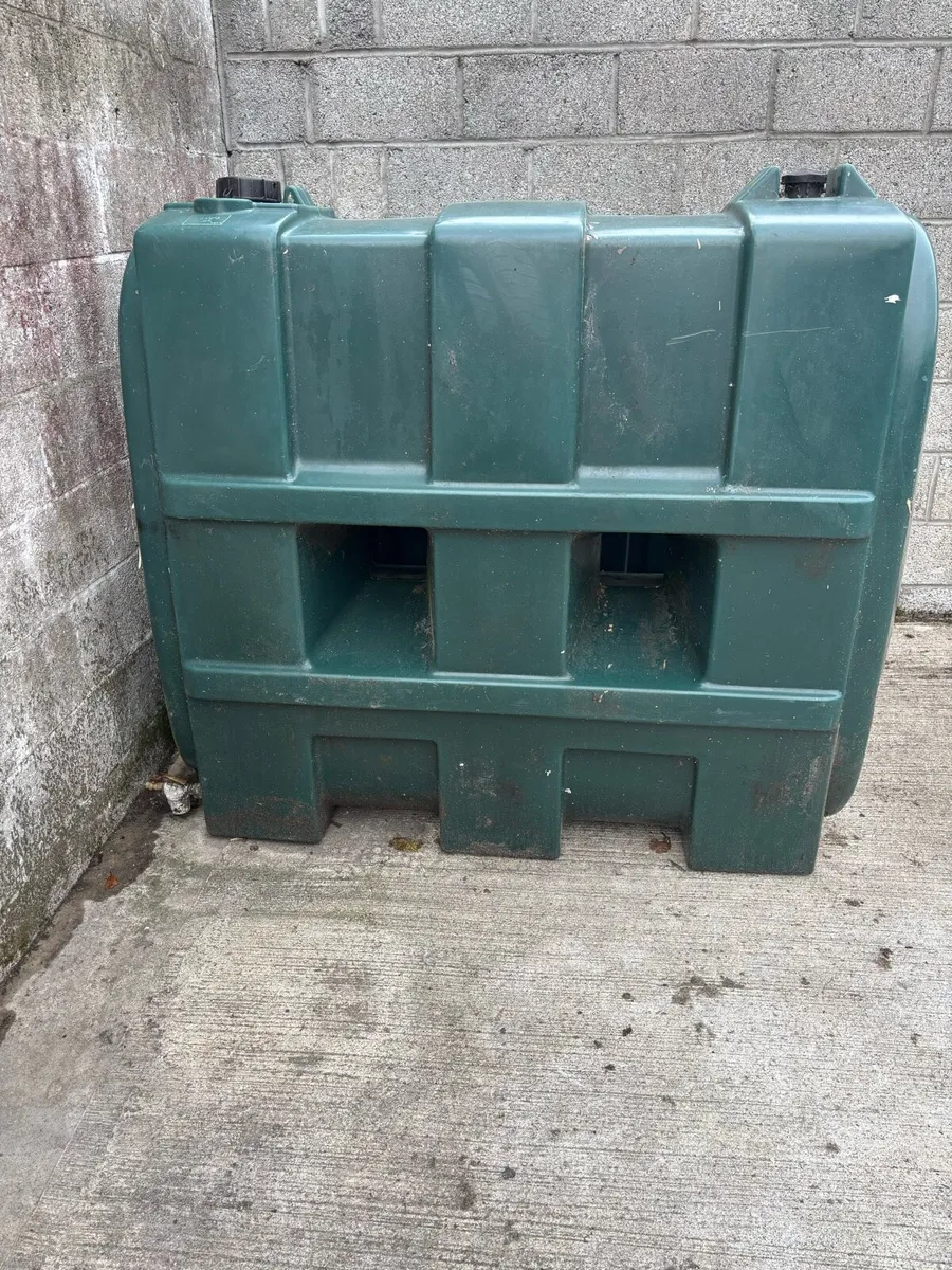 Oil tanks - Image 2