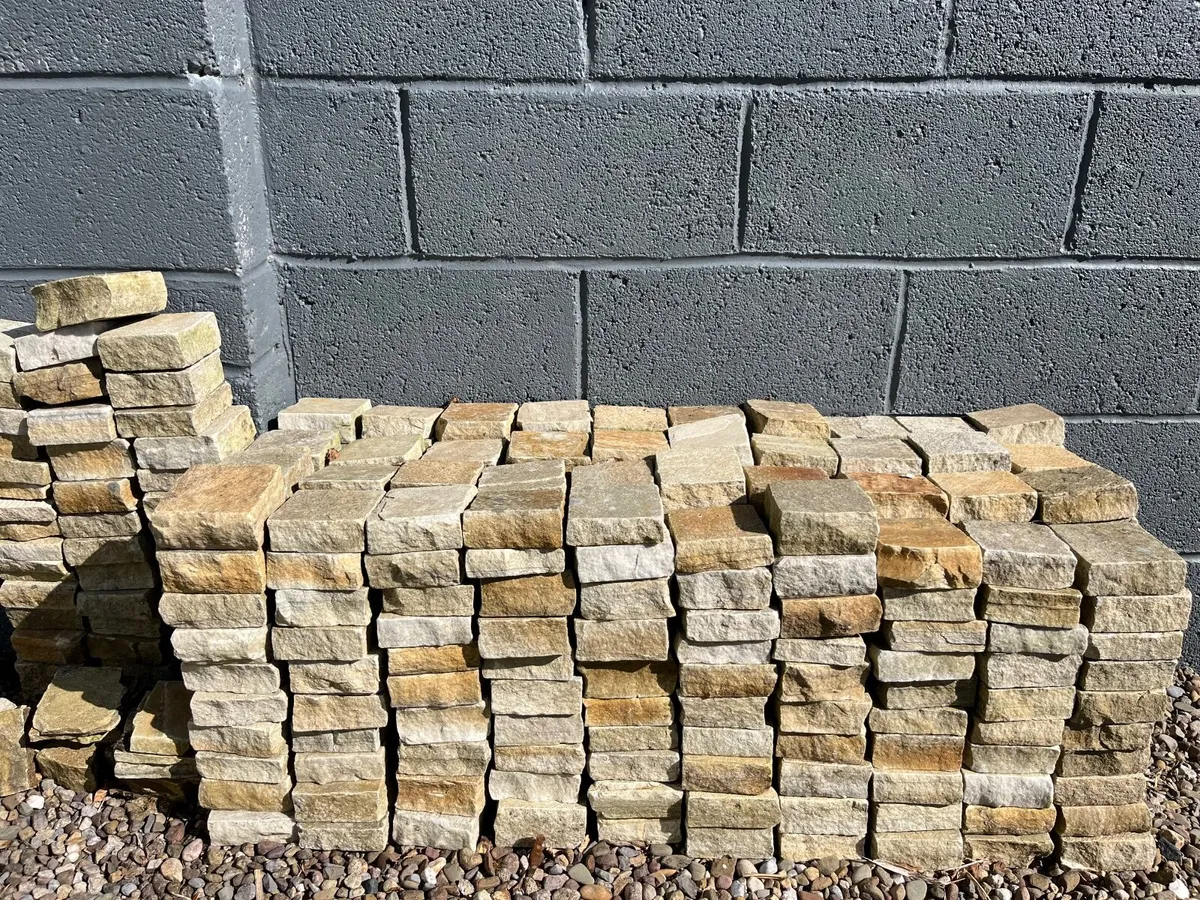 Donegal Quartz Paving Cobble Stone - Image 1