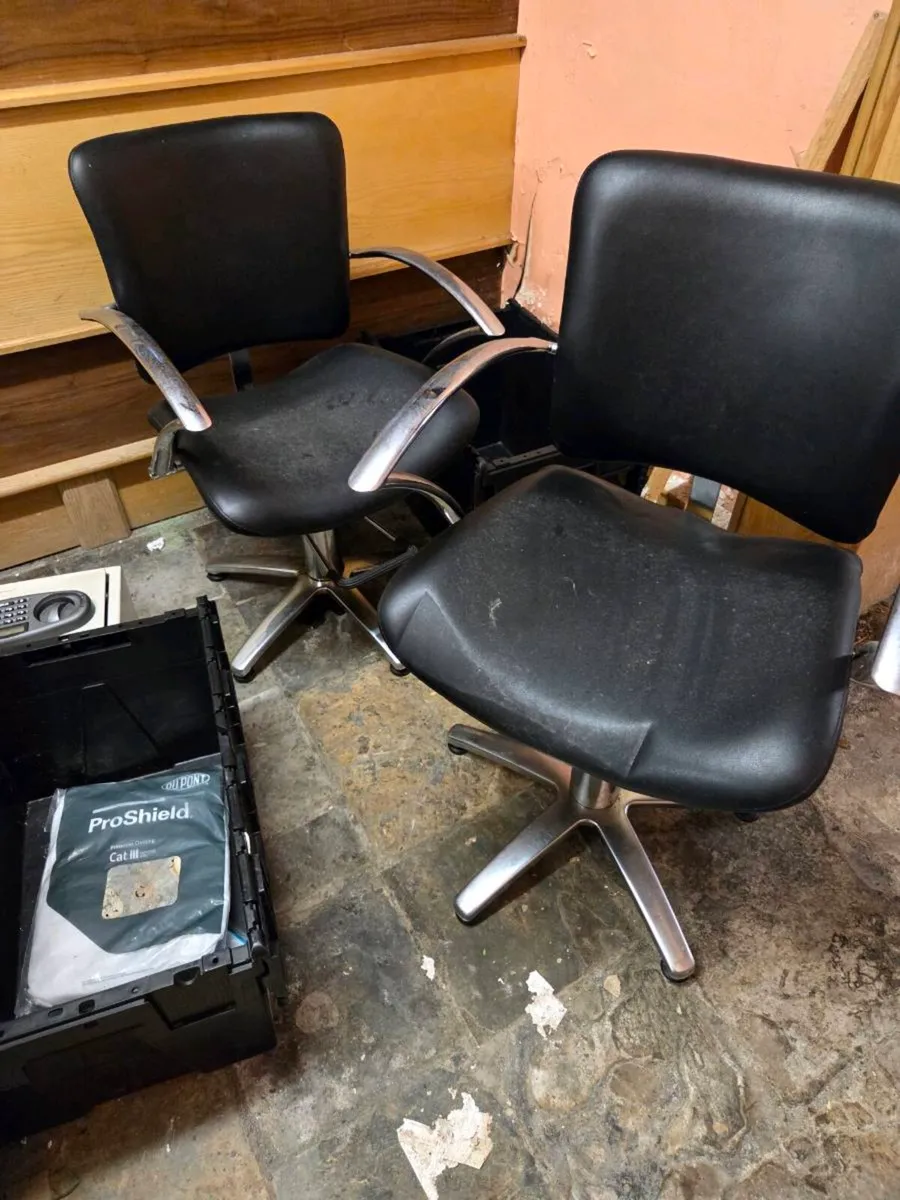 Chairs - Image 3