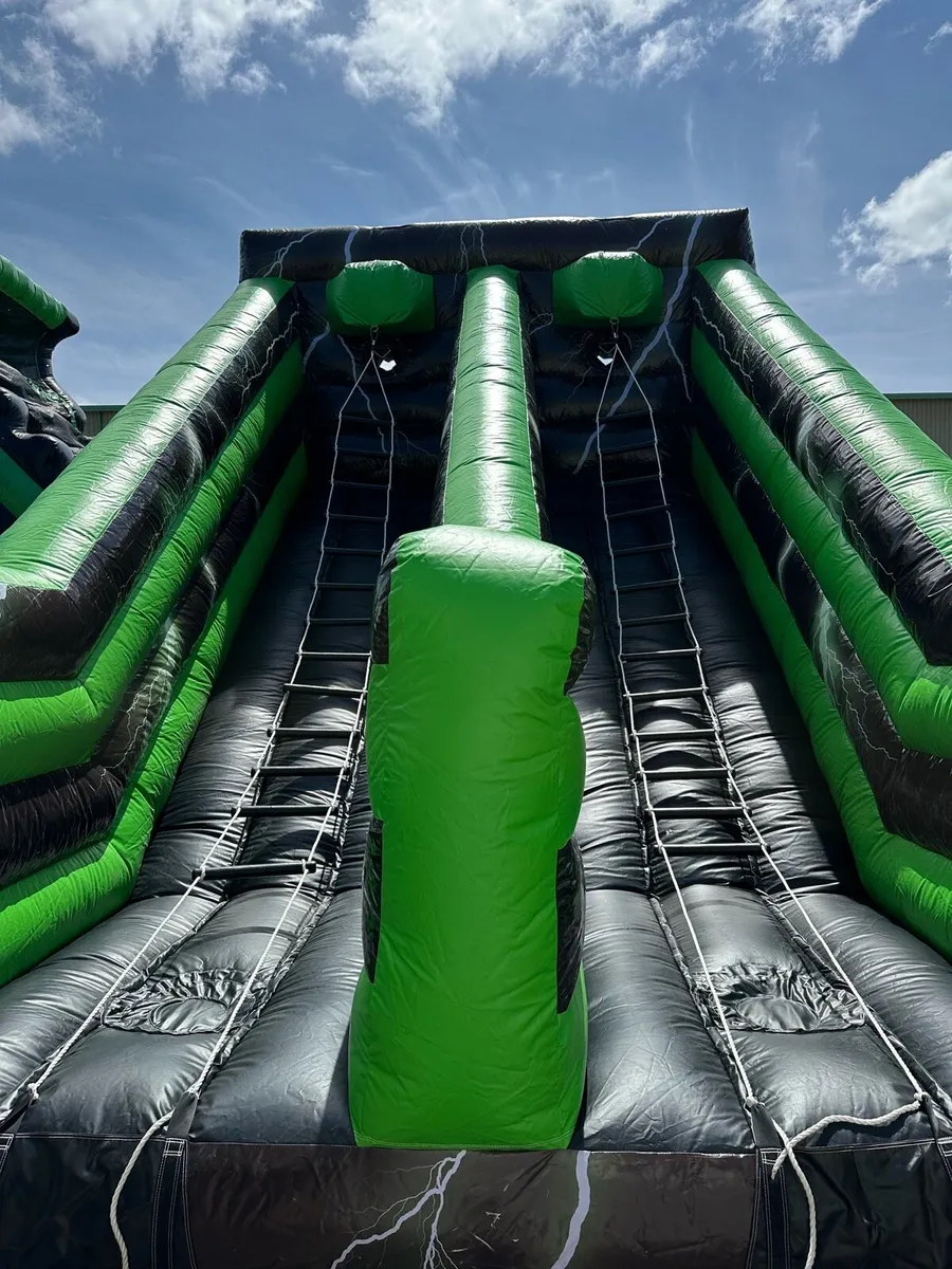 Unclimbable Ladder/Giant Twin Slide bouncy Castle - Image 3