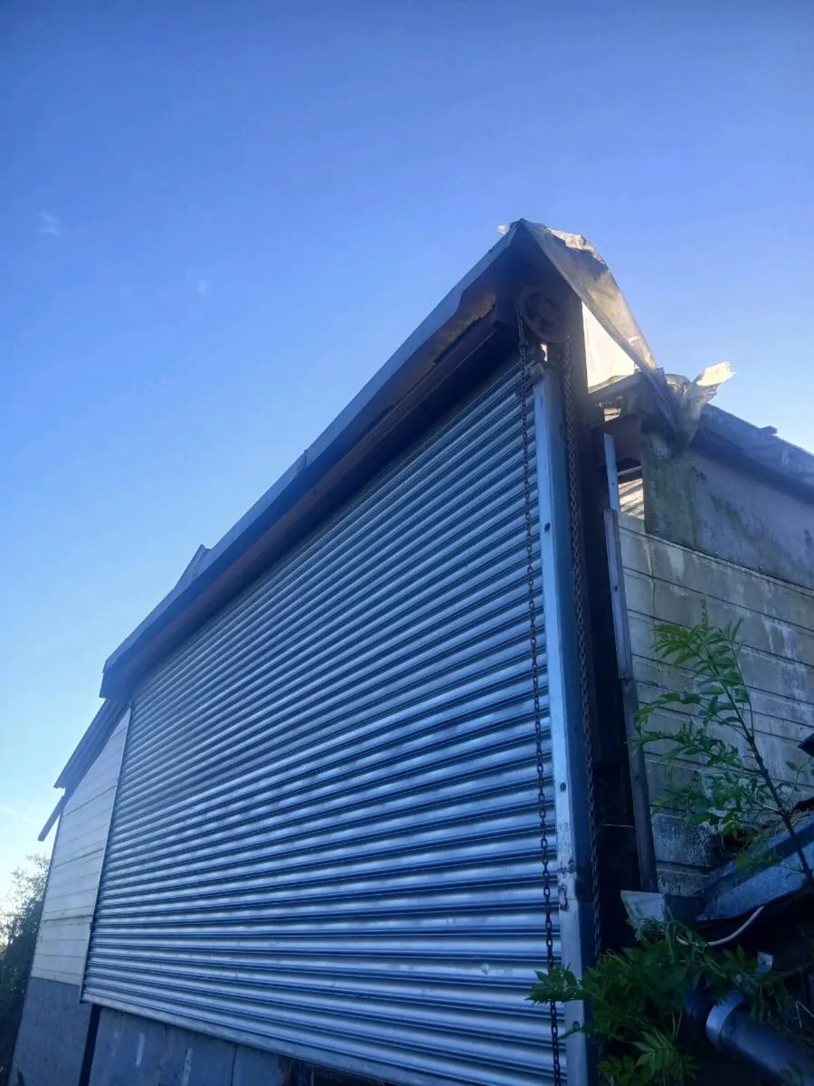 Roller door - Image 1