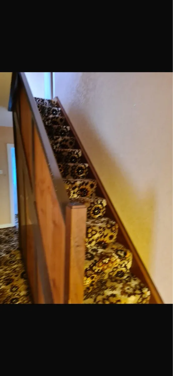 Solid mahogany stairs - Image 1