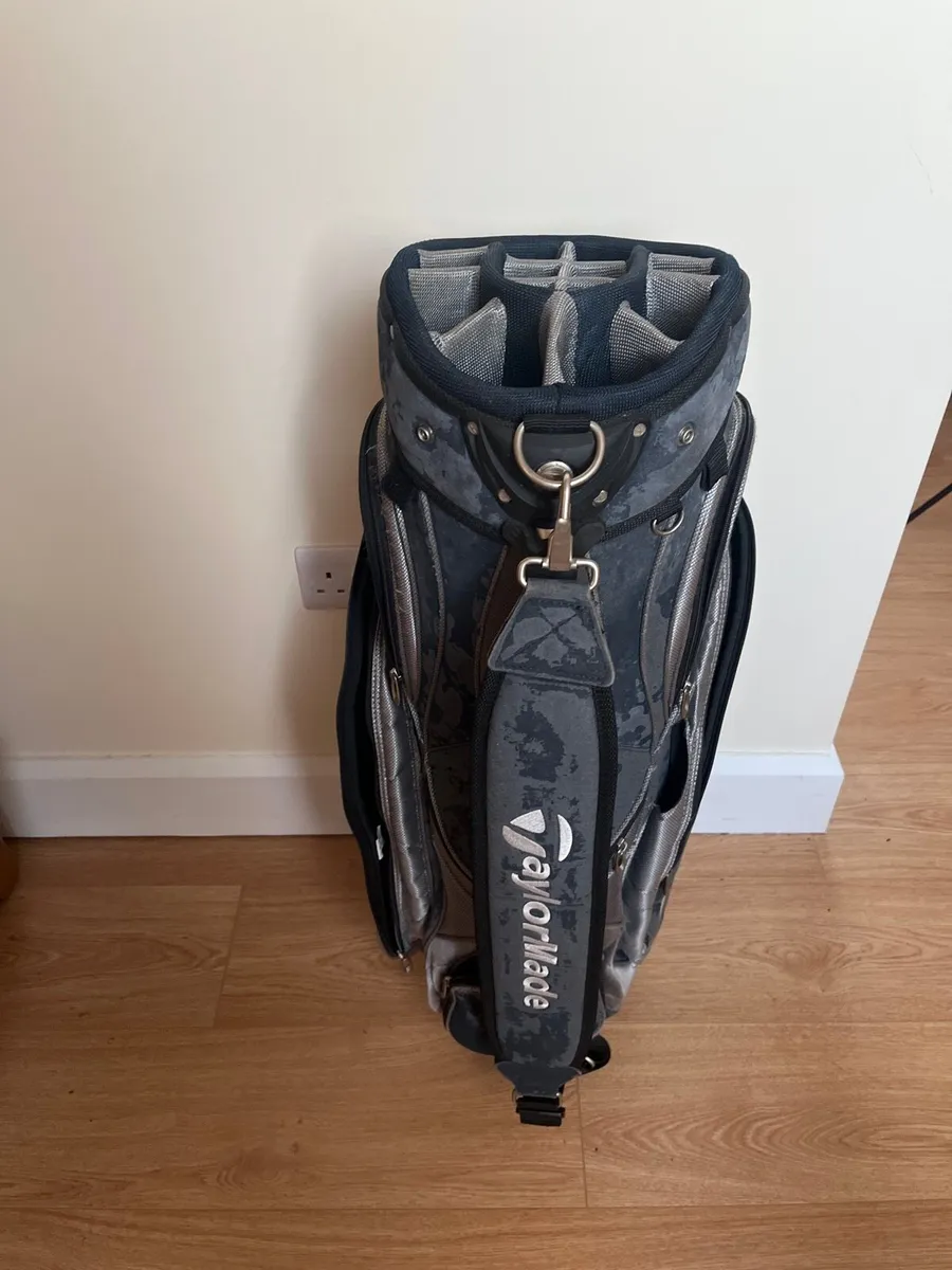Golf bag. - Image 4