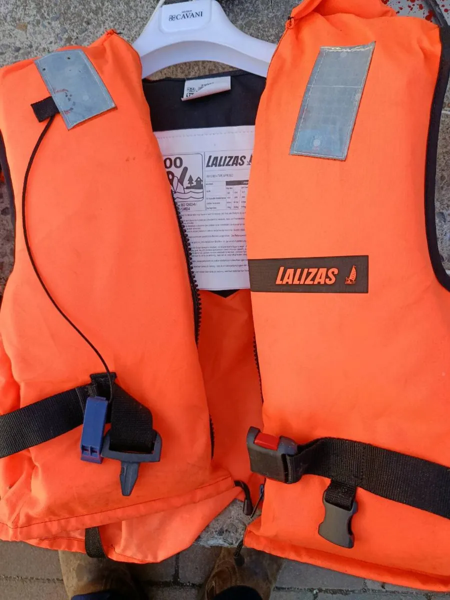 Life jackets - Image 1