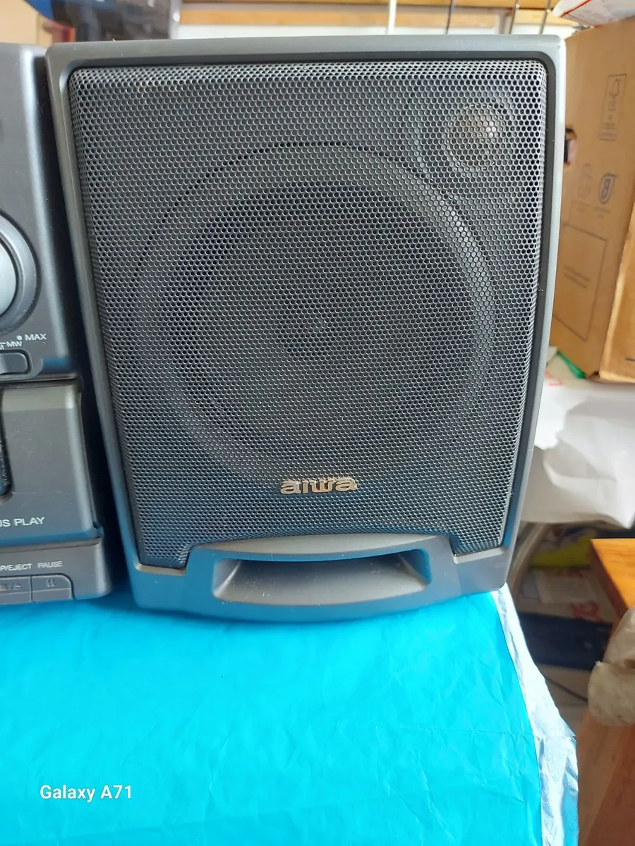 AIWA Hifi Stereo System, Model CA-DW310, Portable - Image 2