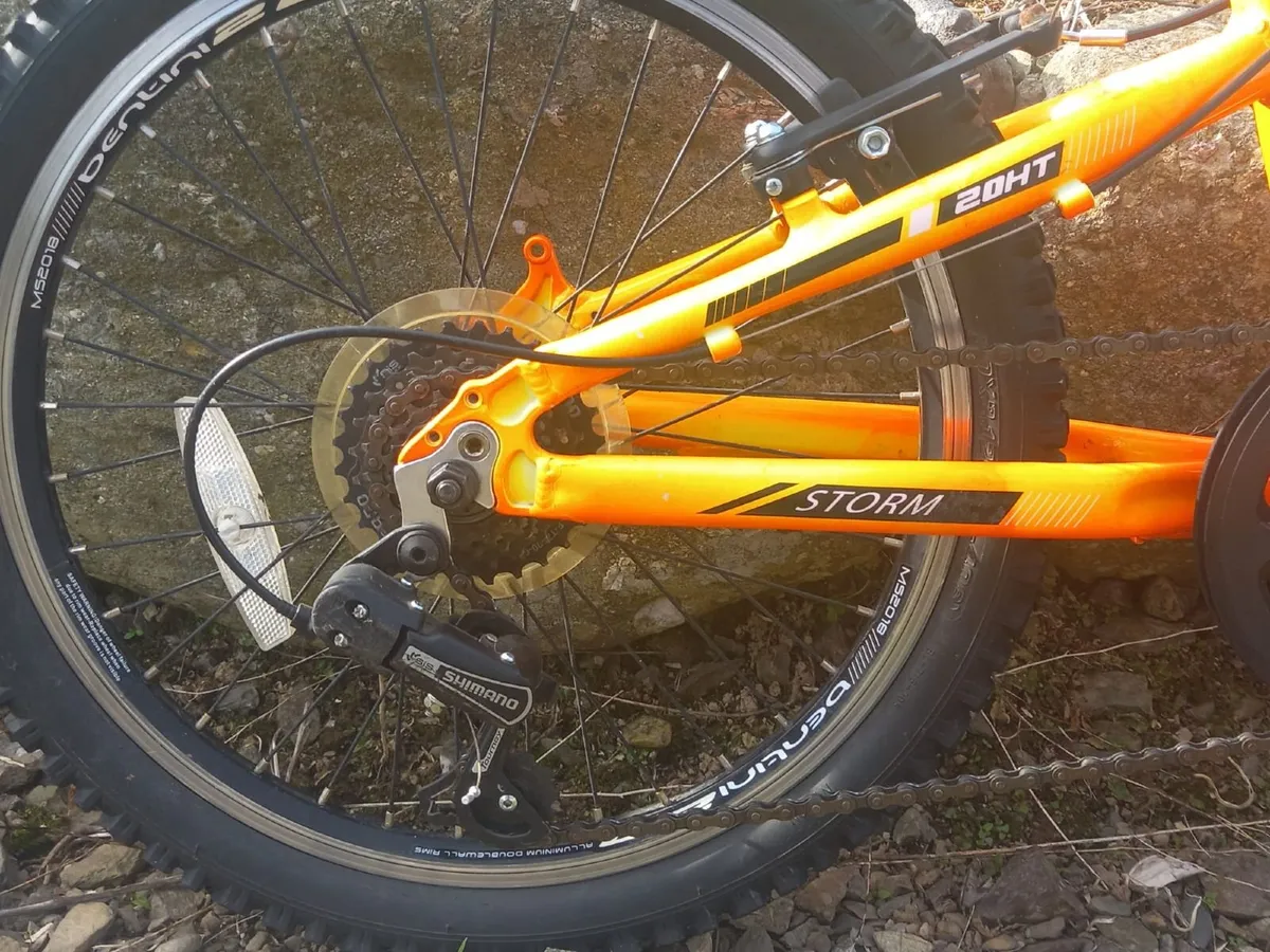 Childrens Bike suitable for 8-10 years old. - Image 4