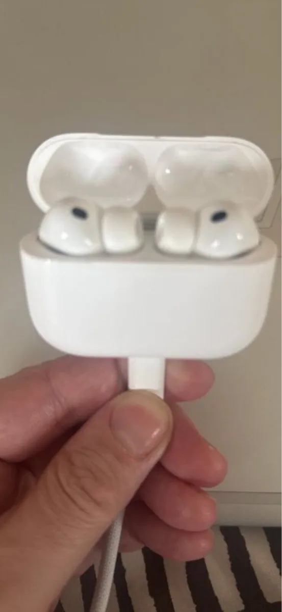 Apple AirPods 3 - Image 3