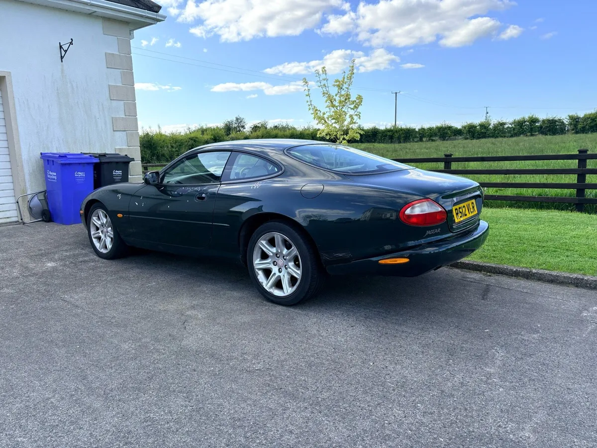 Jaguar XK8 - Image 2
