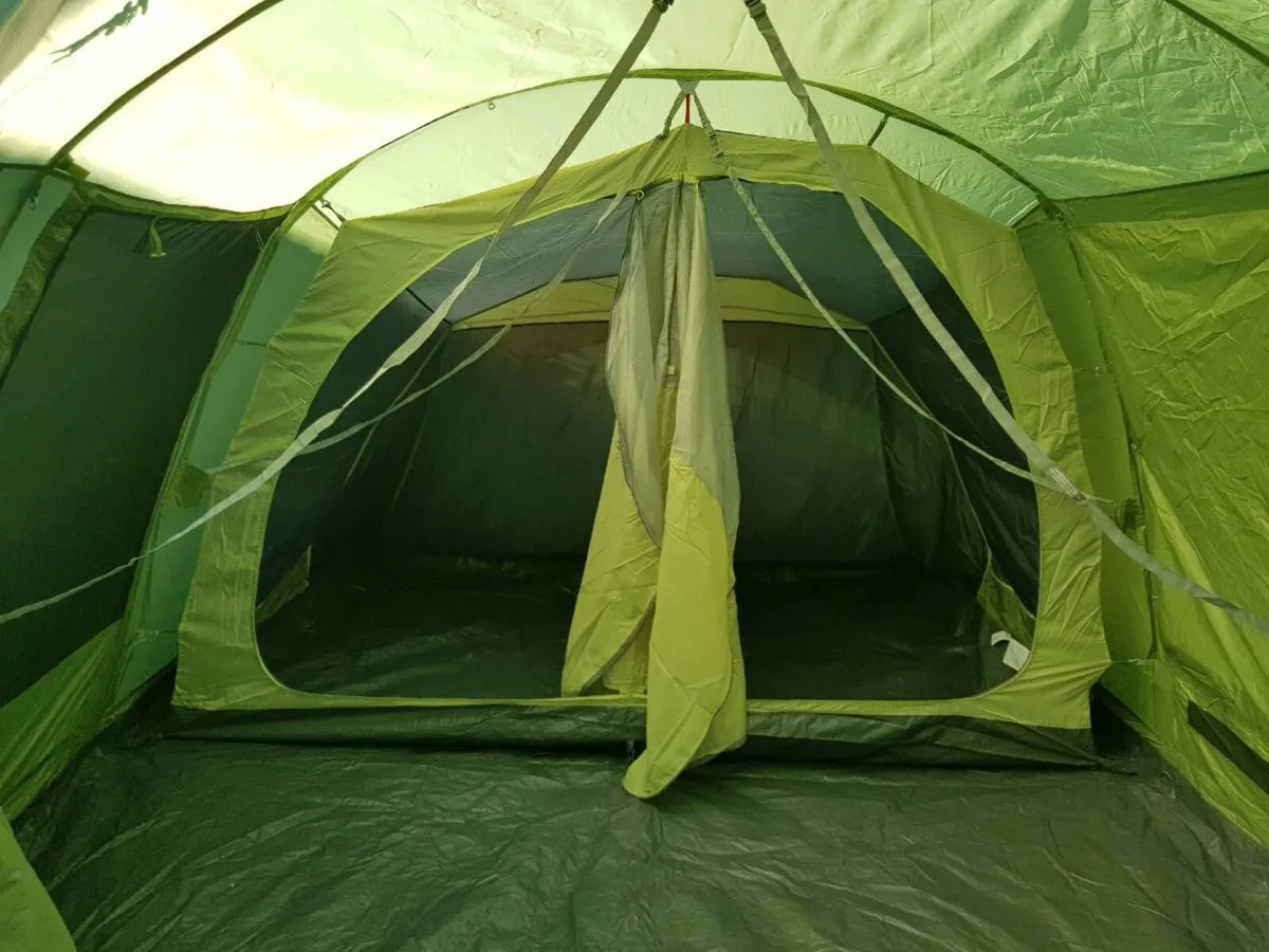 Vango XL 8 man poled tent - Image 4