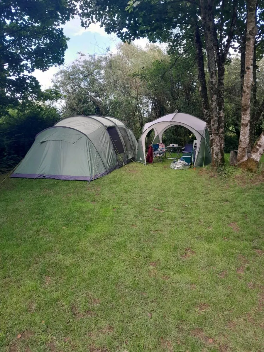 Vango XL 8 man poled tent - Image 2