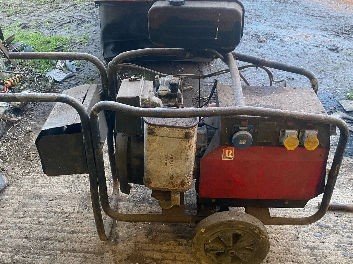 Farmyard clear out - Image 3