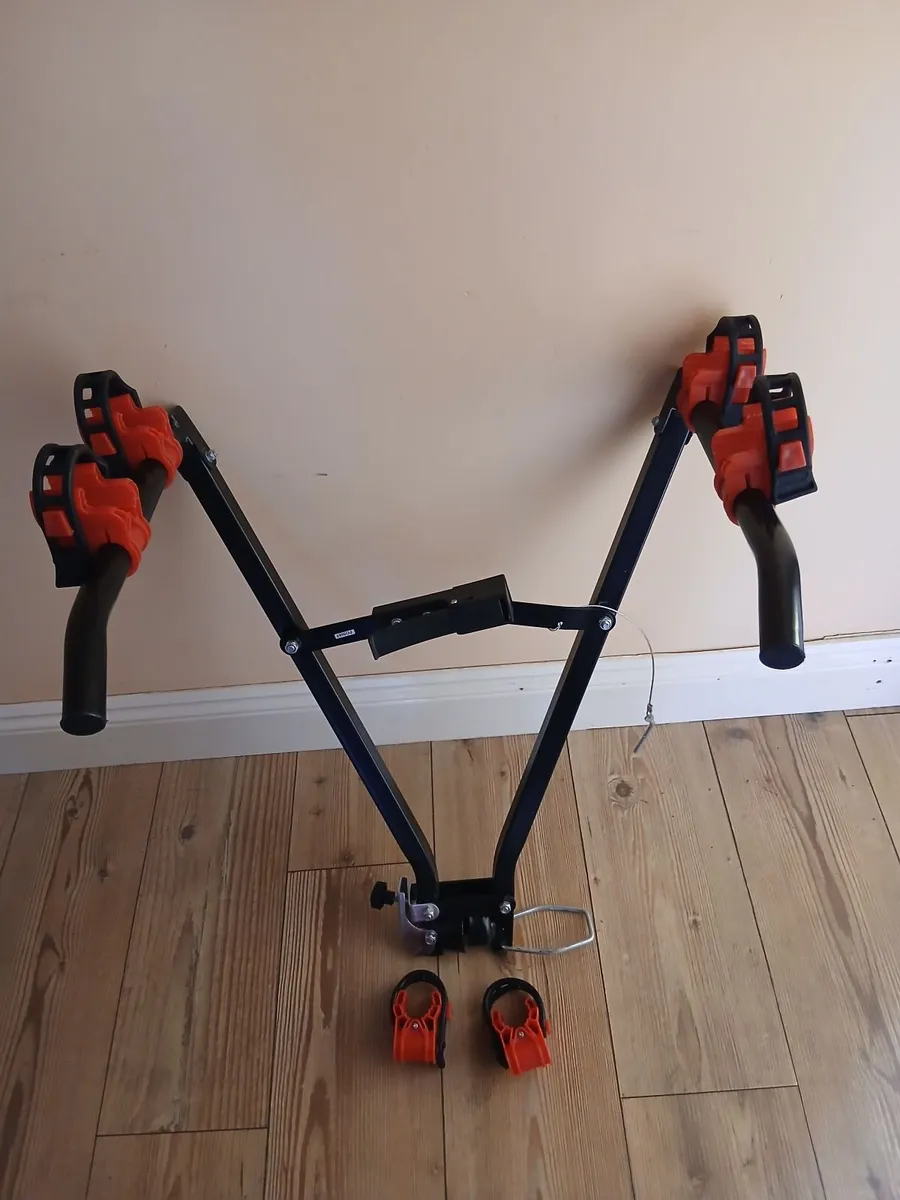 3 bike carrier to attach  onto towbar - Image 2