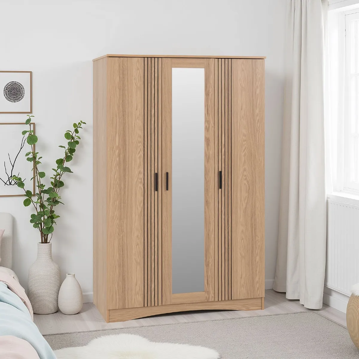 WARDROBES - Image 1