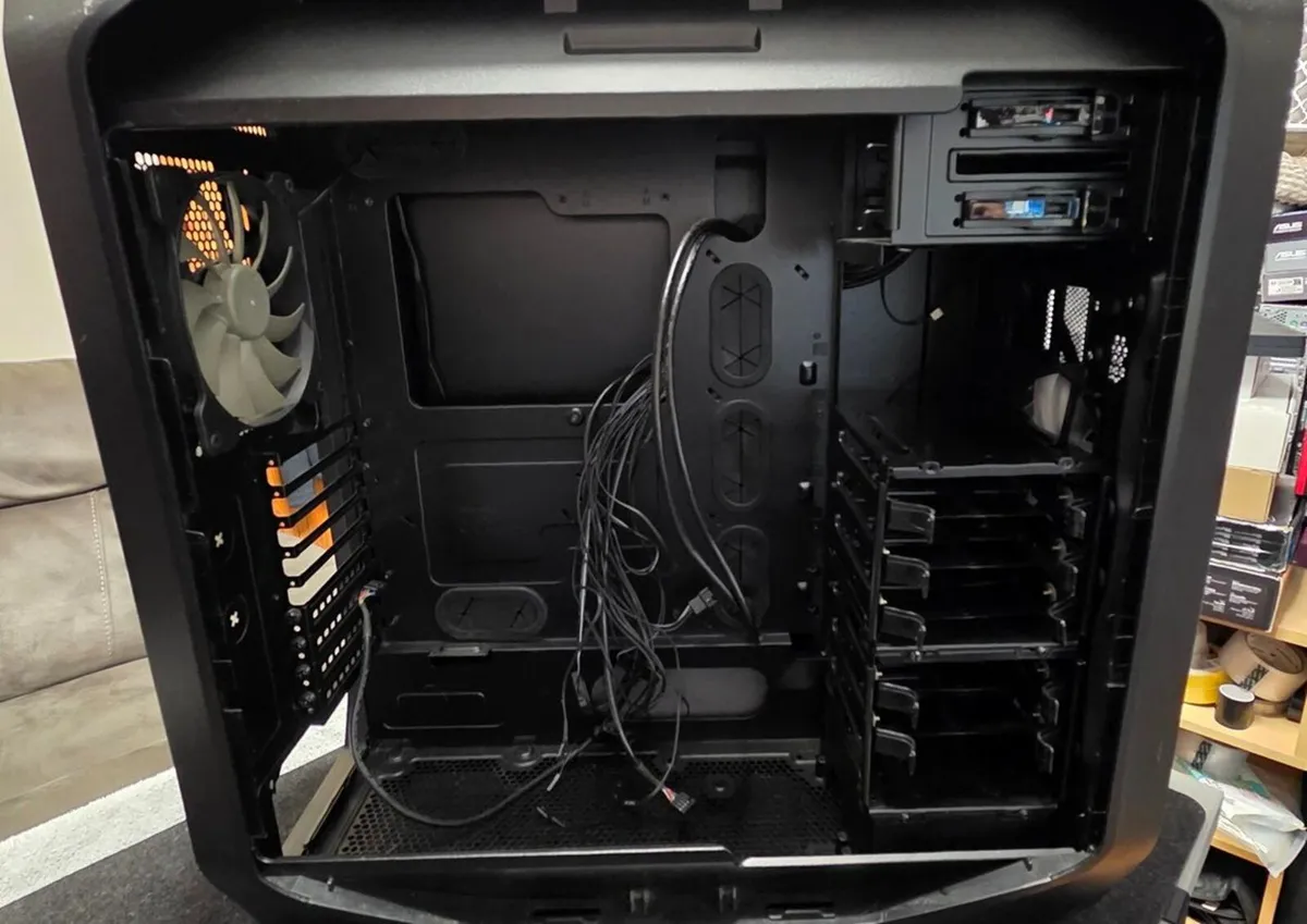 Corsair Graphite Series 780T ATX Full Tower Case - Image 3