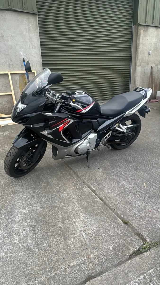 Gsxf 650 2015 - Image 1