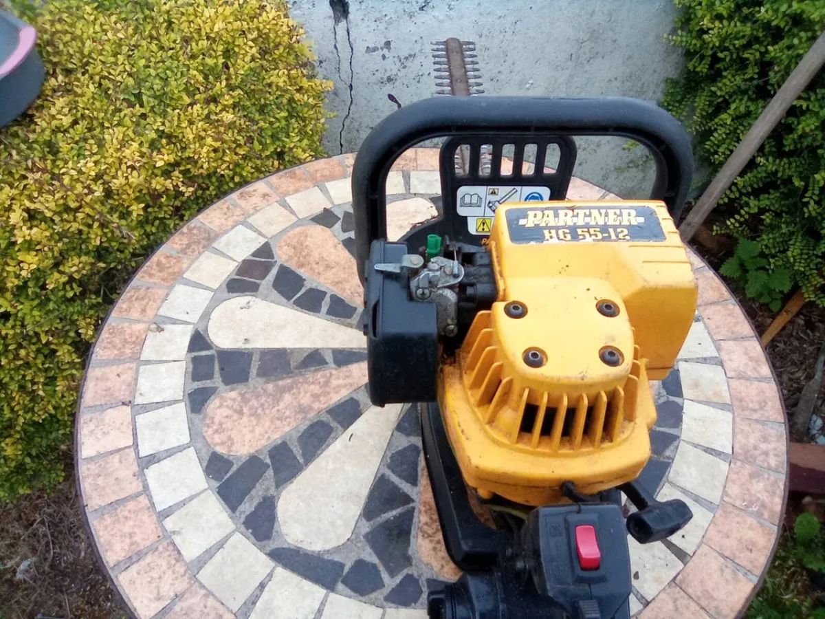 Hedge.  Trimmer - Image 2