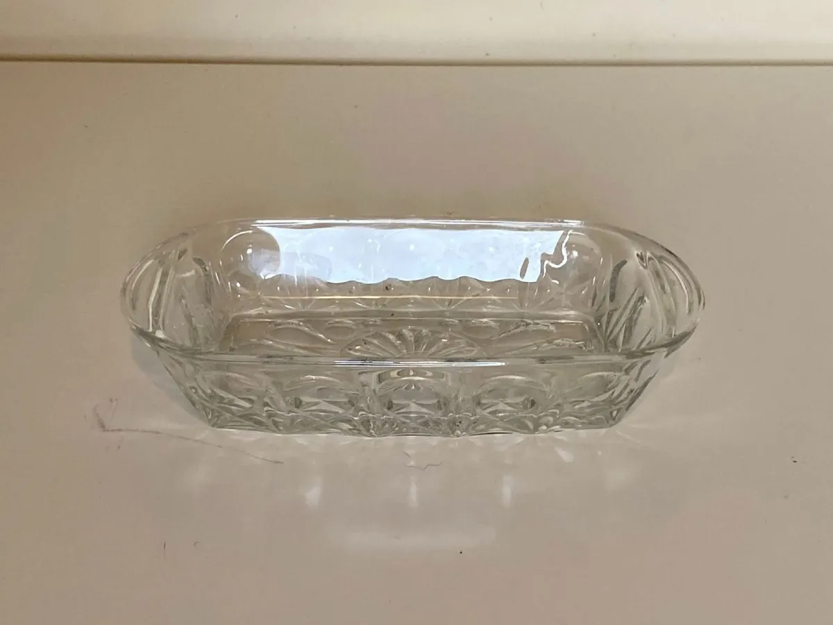 Vintage Pressed Glass Serving Set – Bowl & Tray - Image 3