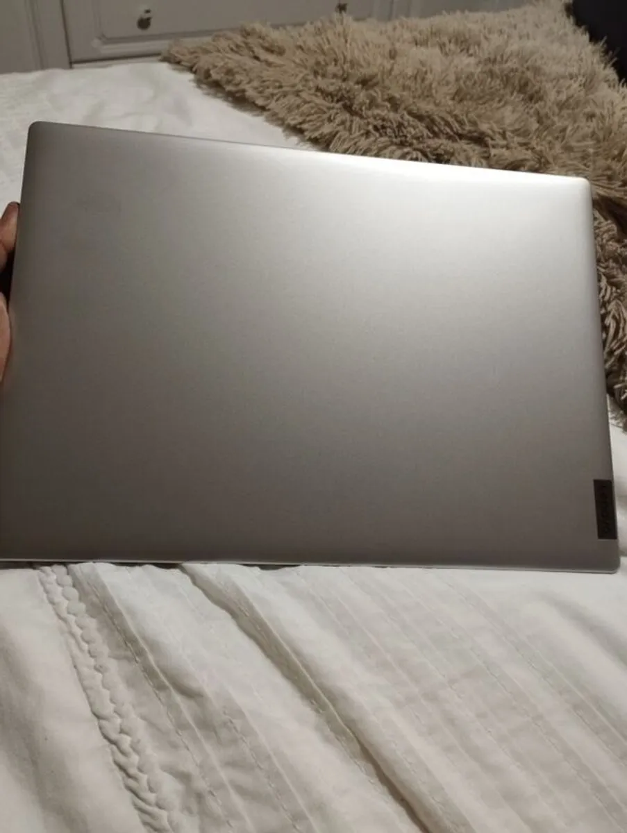 lap - Image 2