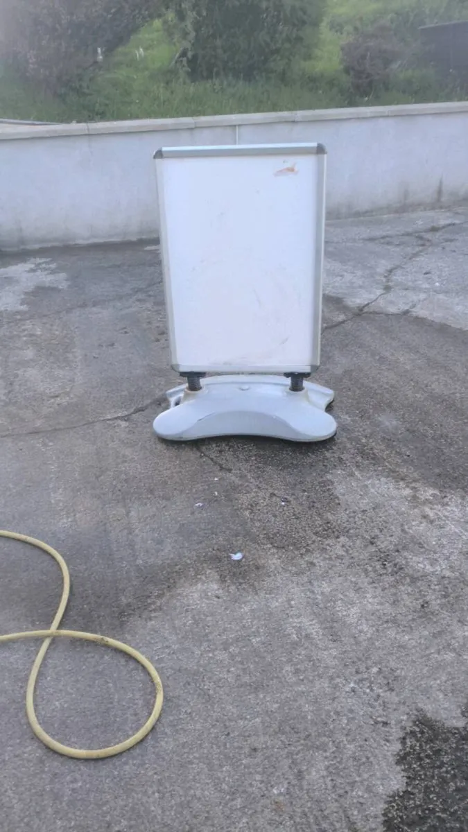 Forecourt /Business Sign