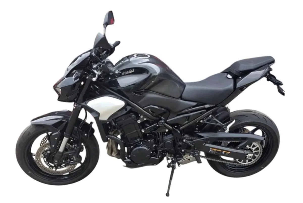 Kawasaki Z900 - Image 4