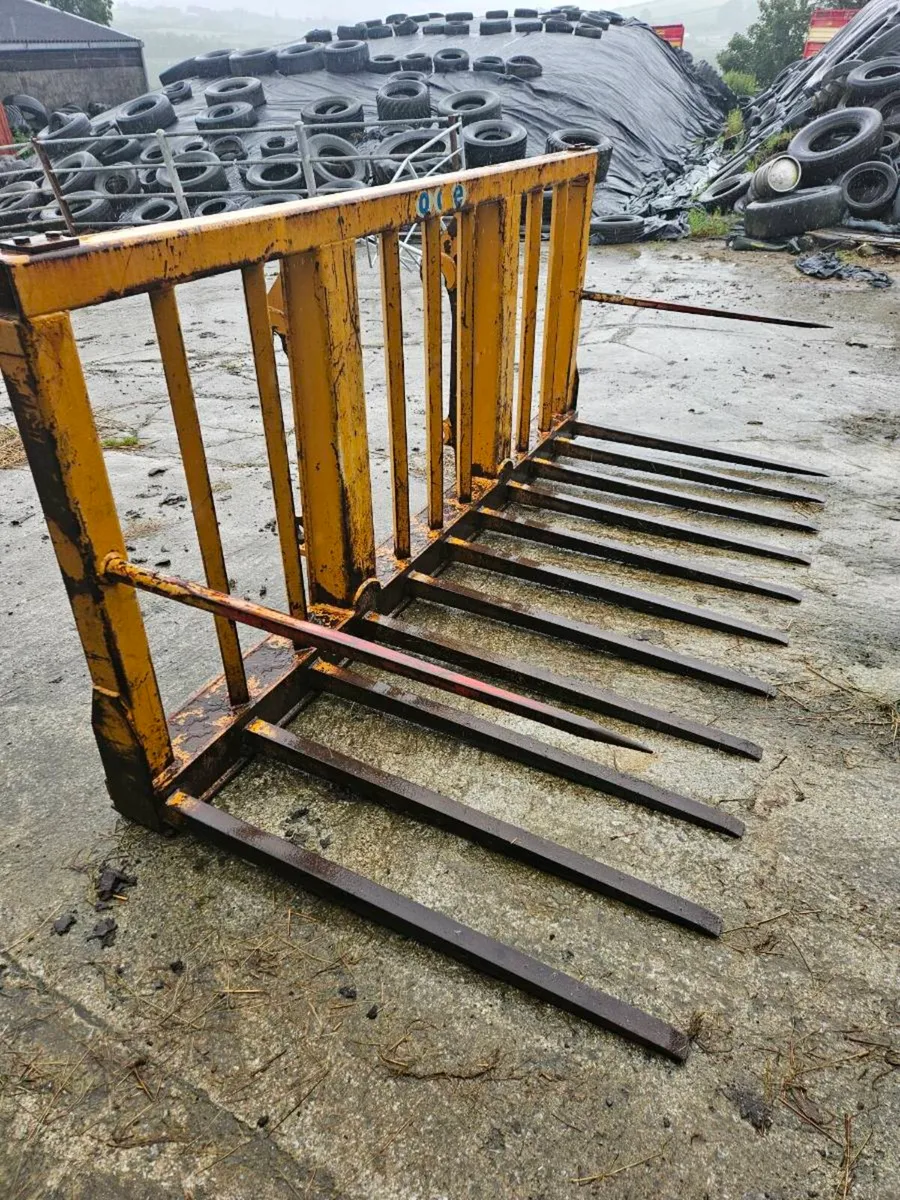 OCE 10 FT silage fork - Image 1