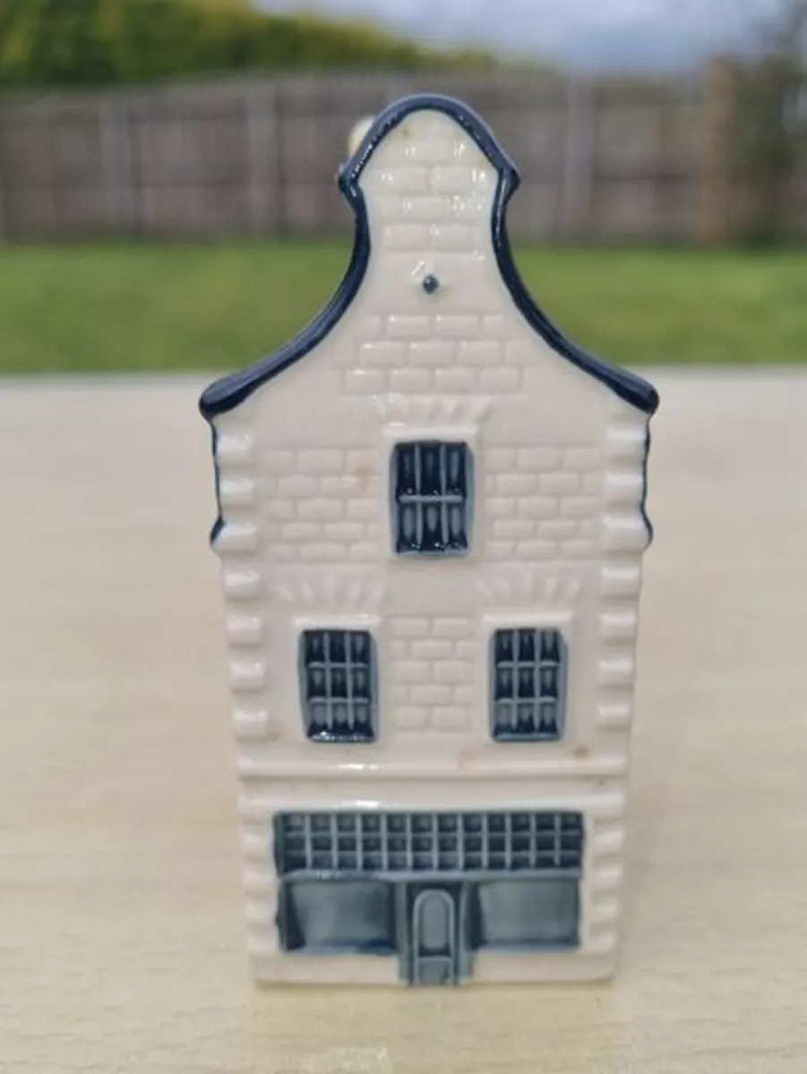 Collectible miniature KLM house no. 36 - Image 1