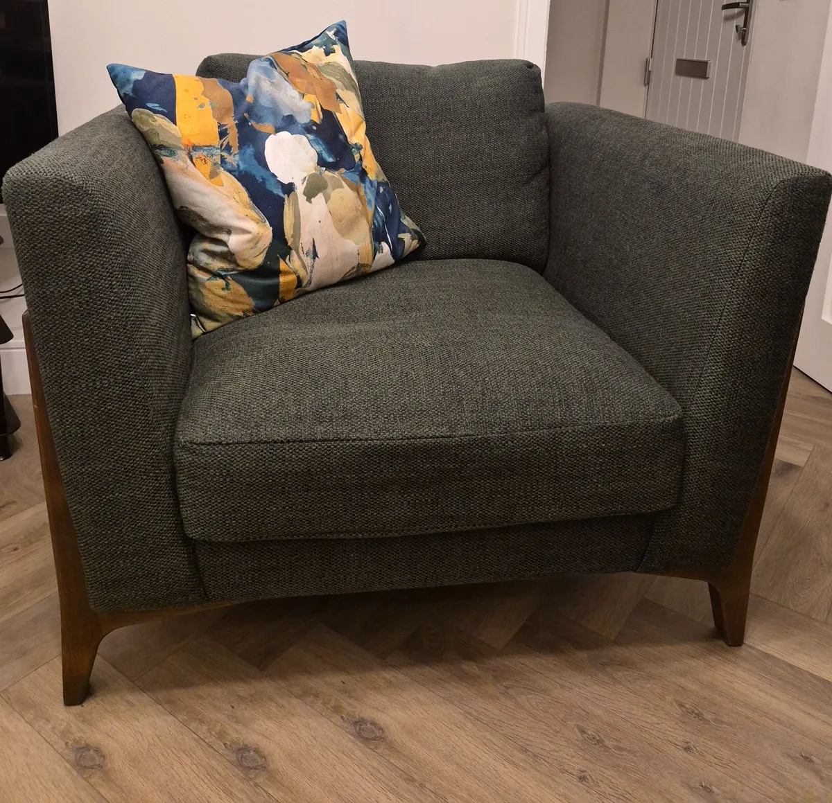 Armchair and 2 seater - Image 1