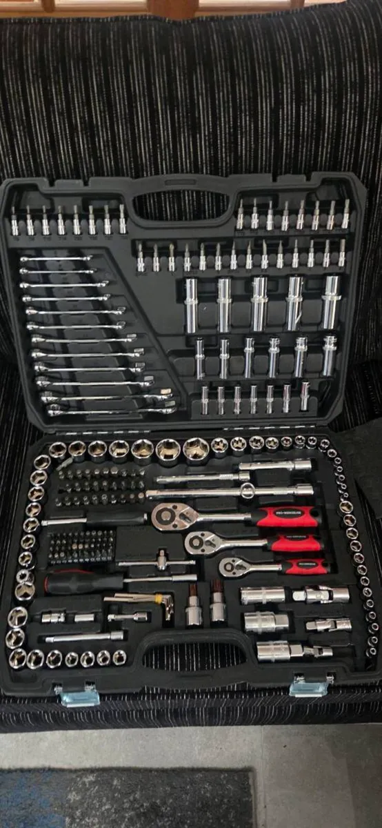 BIG BIG BIG SET OF socket brand new - Image 4