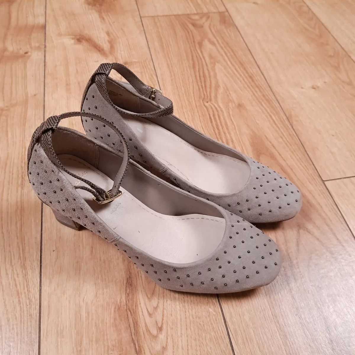 Clarks Taupe Suede Studded Block Heels 4UK/37EU - Image 1