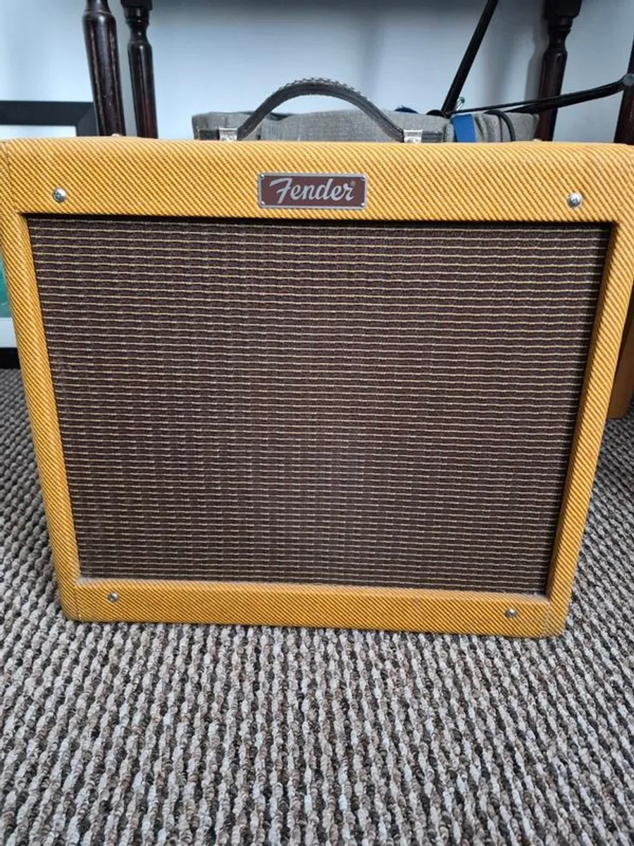Fender Blues Junior  bought new 6 months ago in mint condition - Image 1