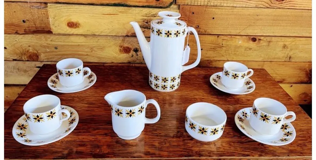 Arklow Pottery Coffee Set - Image 1